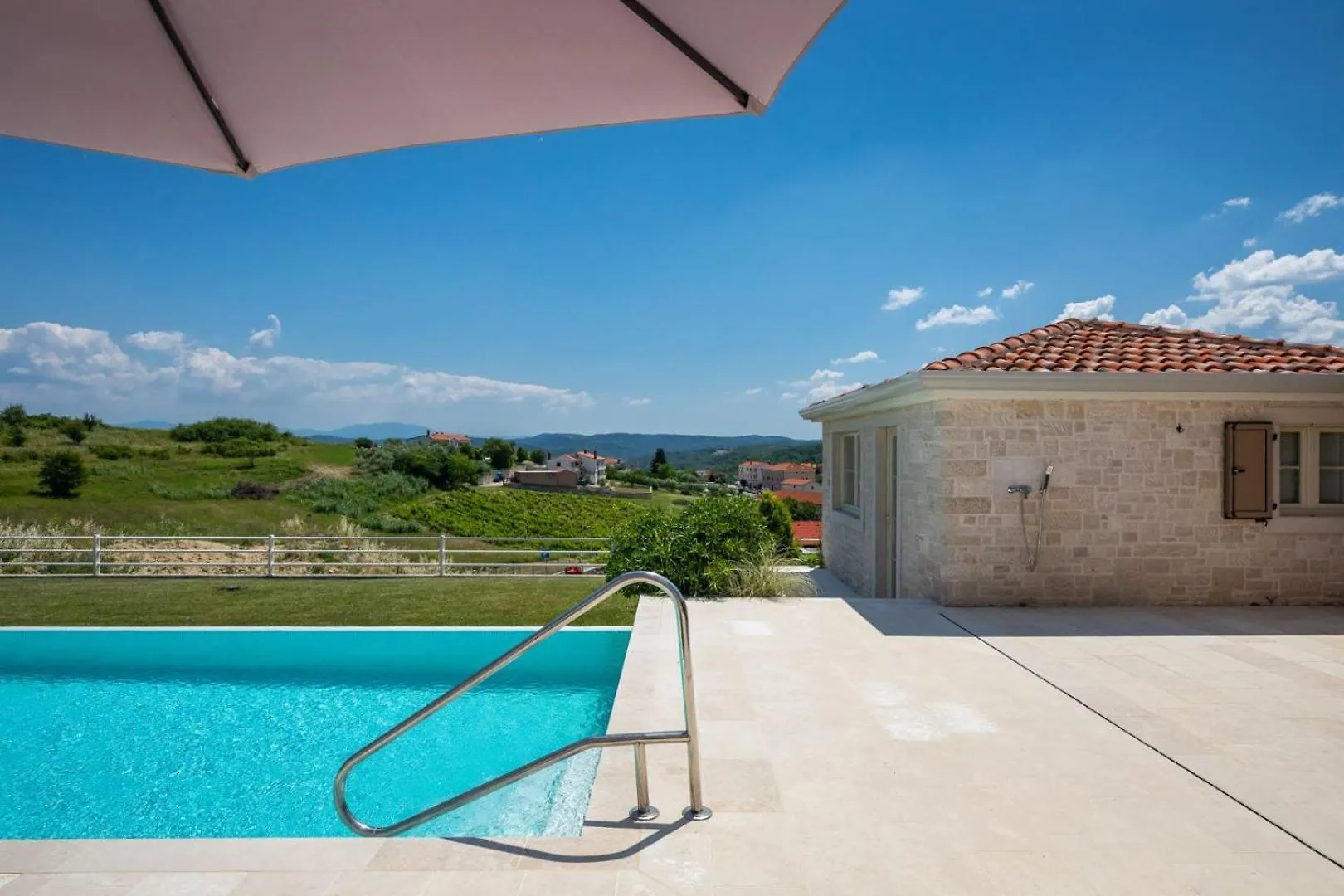Luxury Villa Monte With Pool In Vizinada